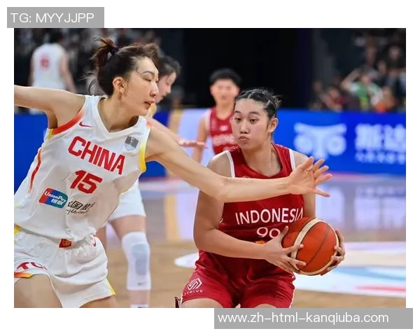 中国女篮双塔并肩作战张子宇韩旭展现女篮新风采